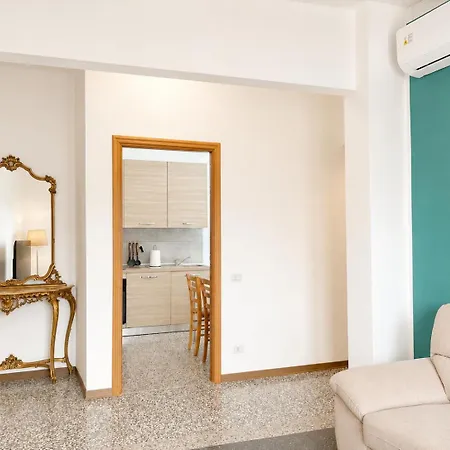 La Casa Di Sandro - Relax A 400m Dal Mare * سافونا